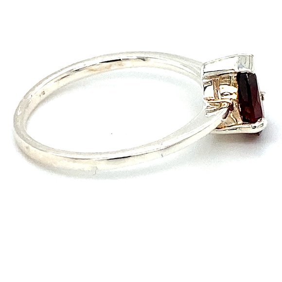 Pyrope Garnet 1.15ct Platinum Solid Silver Ring - Picture 3 of 6